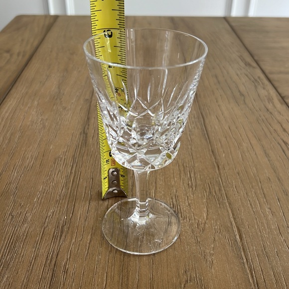 Vintage Crystal Wine Glass in Excellent Vintage Condition - Picture 5 of 6